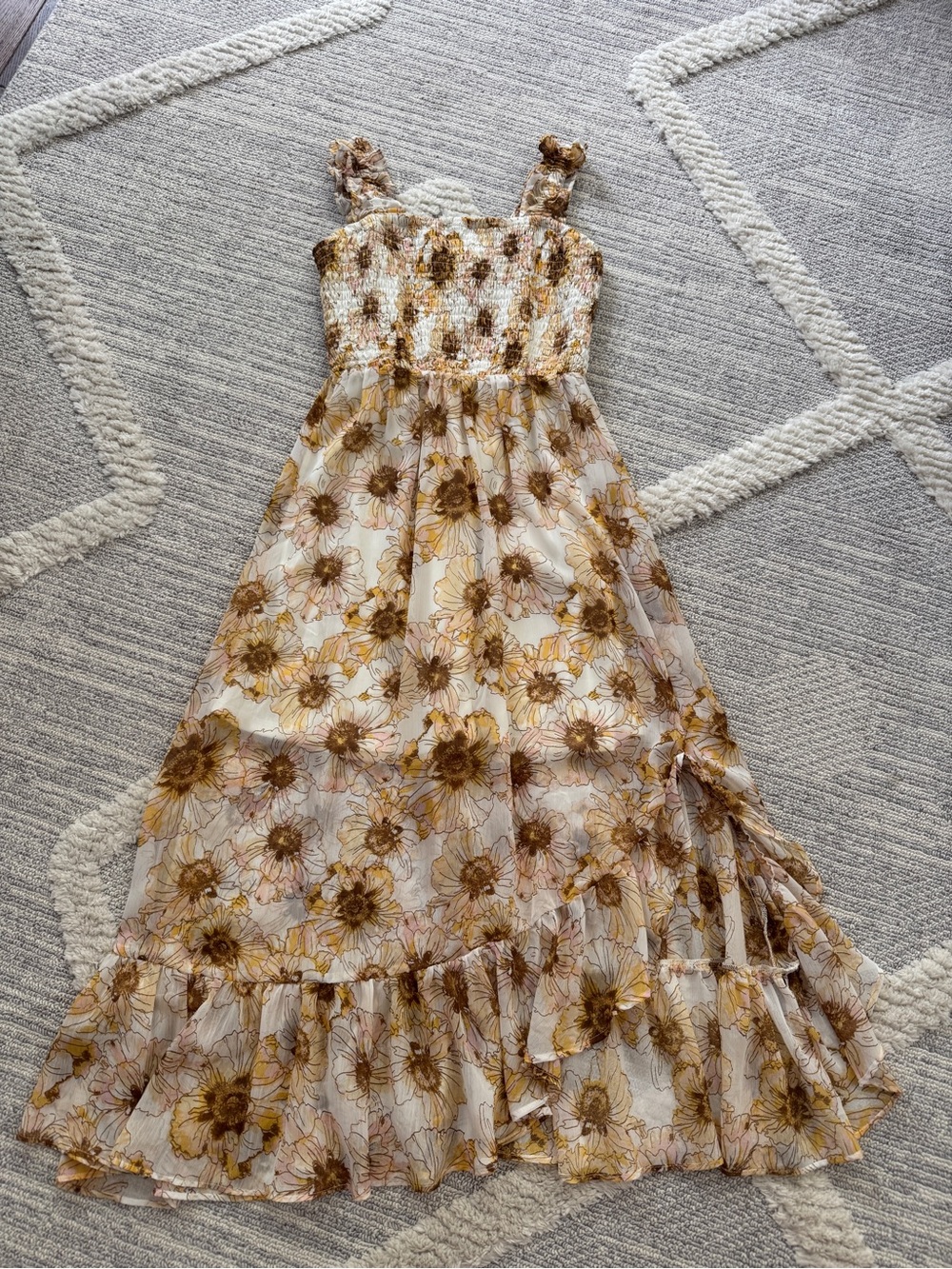 Maurice’s beautiful flowy floral maxi dress size XS